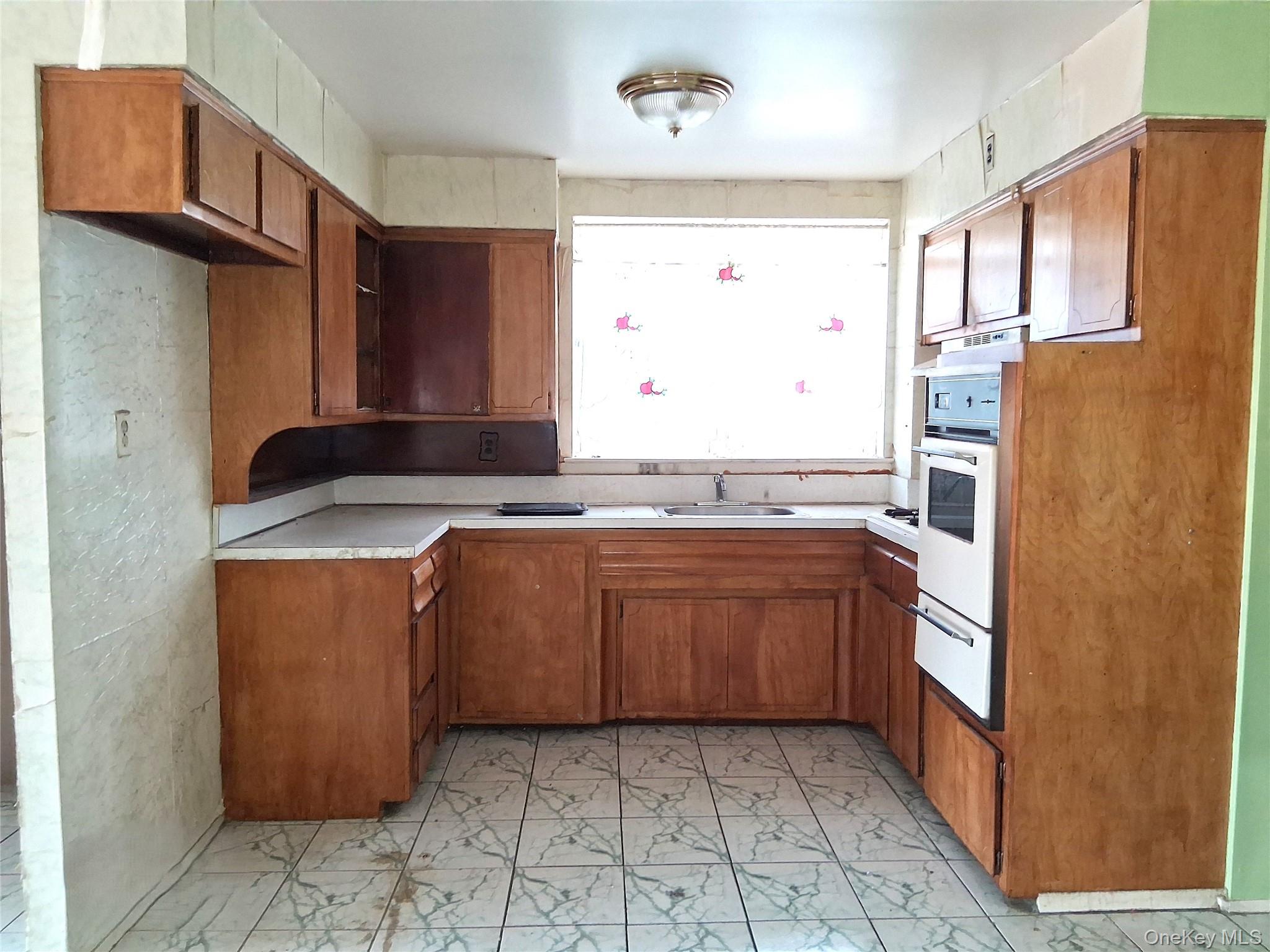 1386 Remsen Avenue Brooklyn, NY 11236 - Photo 15 of 15