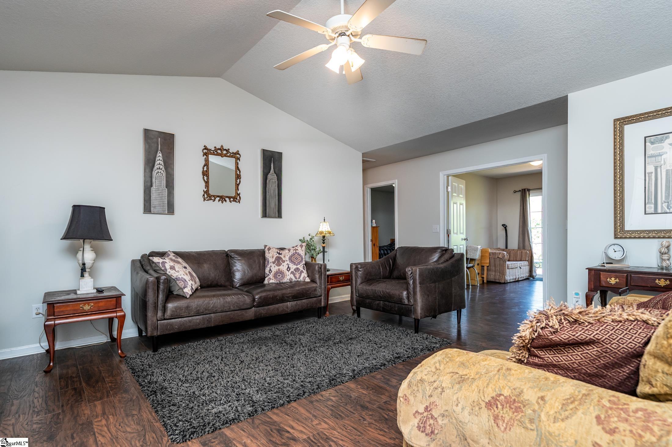 326 Rivers Edge Circle Simpsonville, SC 29680 - Photo 4 of 19
