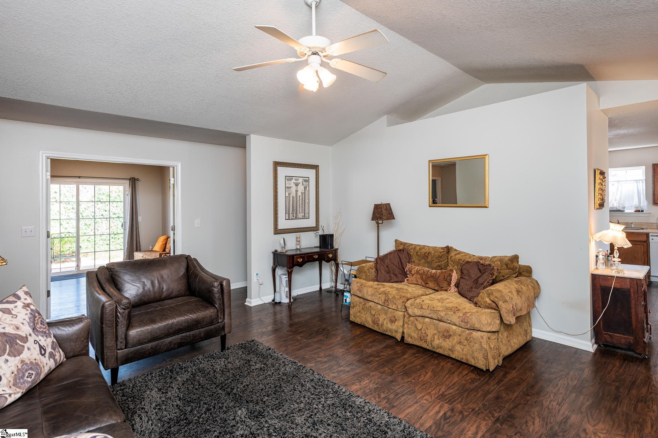 326 Rivers Edge Circle Simpsonville, SC 29680 - Photo 5 of 19
