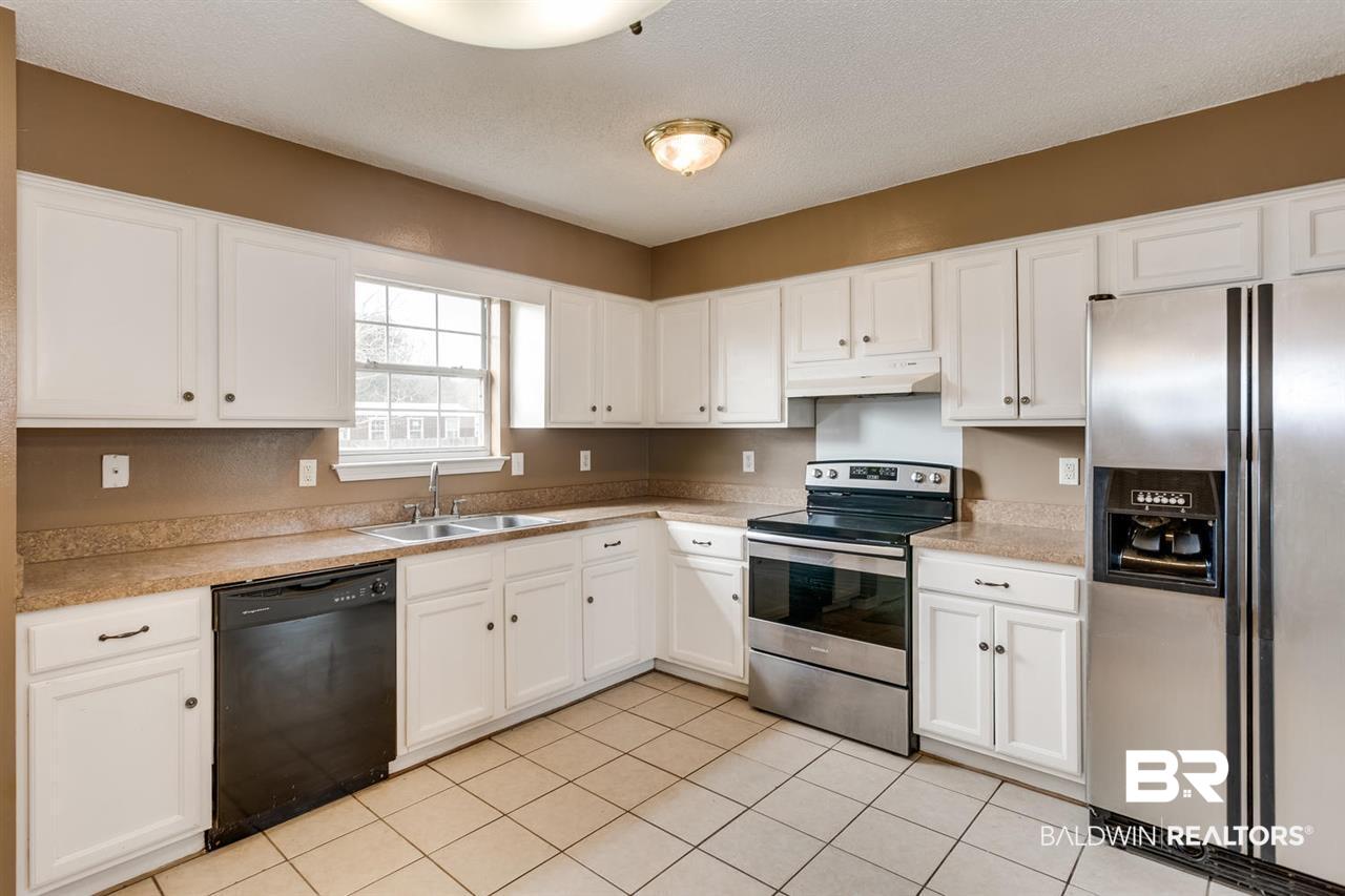 19675 Sandstone Lane Robertsdale, AL 36567 - Photo 5 of 24