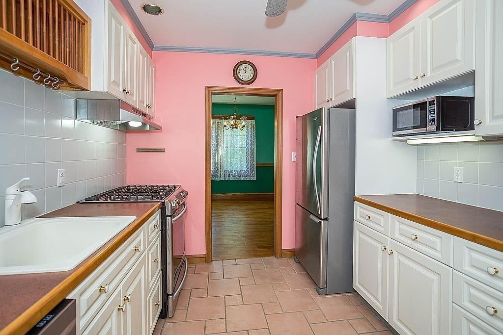48 Woodside Road Winchester, MA 01890 - Photo 18 of 38 Gallery Image 18