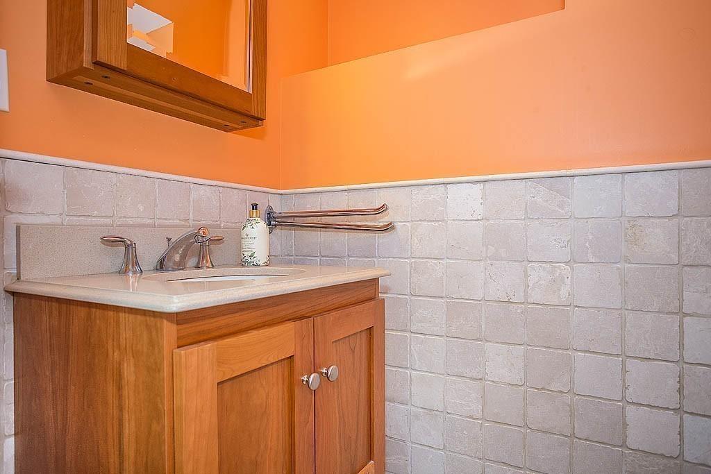 48 Woodside Road Winchester, MA 01890 - Photo 32 of 38 Gallery Image 32