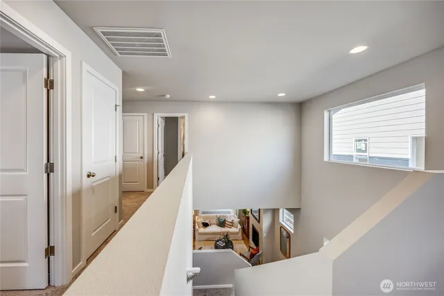 $572,950 | 266 Northeast Shadowhawk Lane, Bremerton, WA 98311