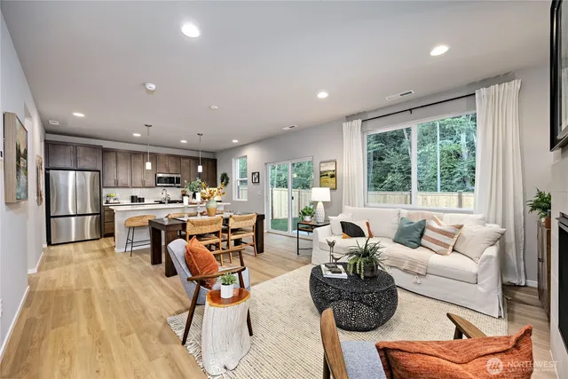 $572,950 | 266 Northeast Shadowhawk Lane, Bremerton, WA 98311