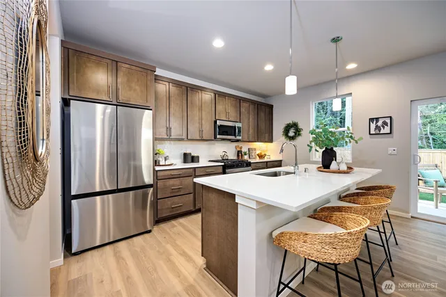 $572,950 | 266 Northeast Shadowhawk Lane, Bremerton, WA 98311