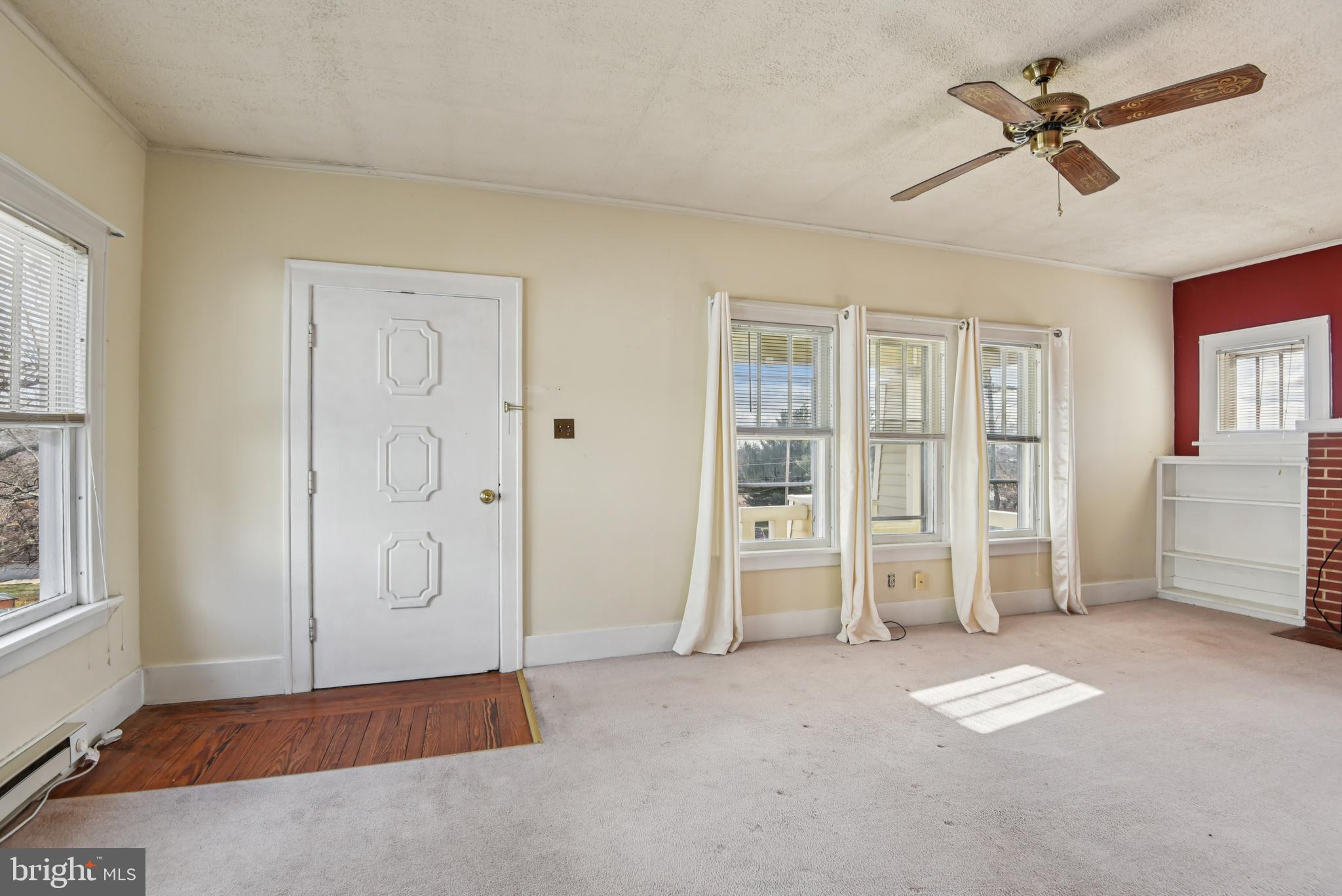 209 Locust Street, Unit C Frederick, MD 21703 - Photo 5 of 34 Living Room