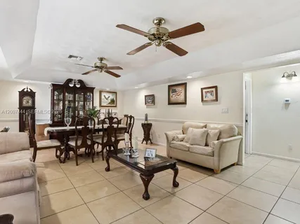 $424,999 | 1110 22nd Avenue Northeast, Naples, FL 34120