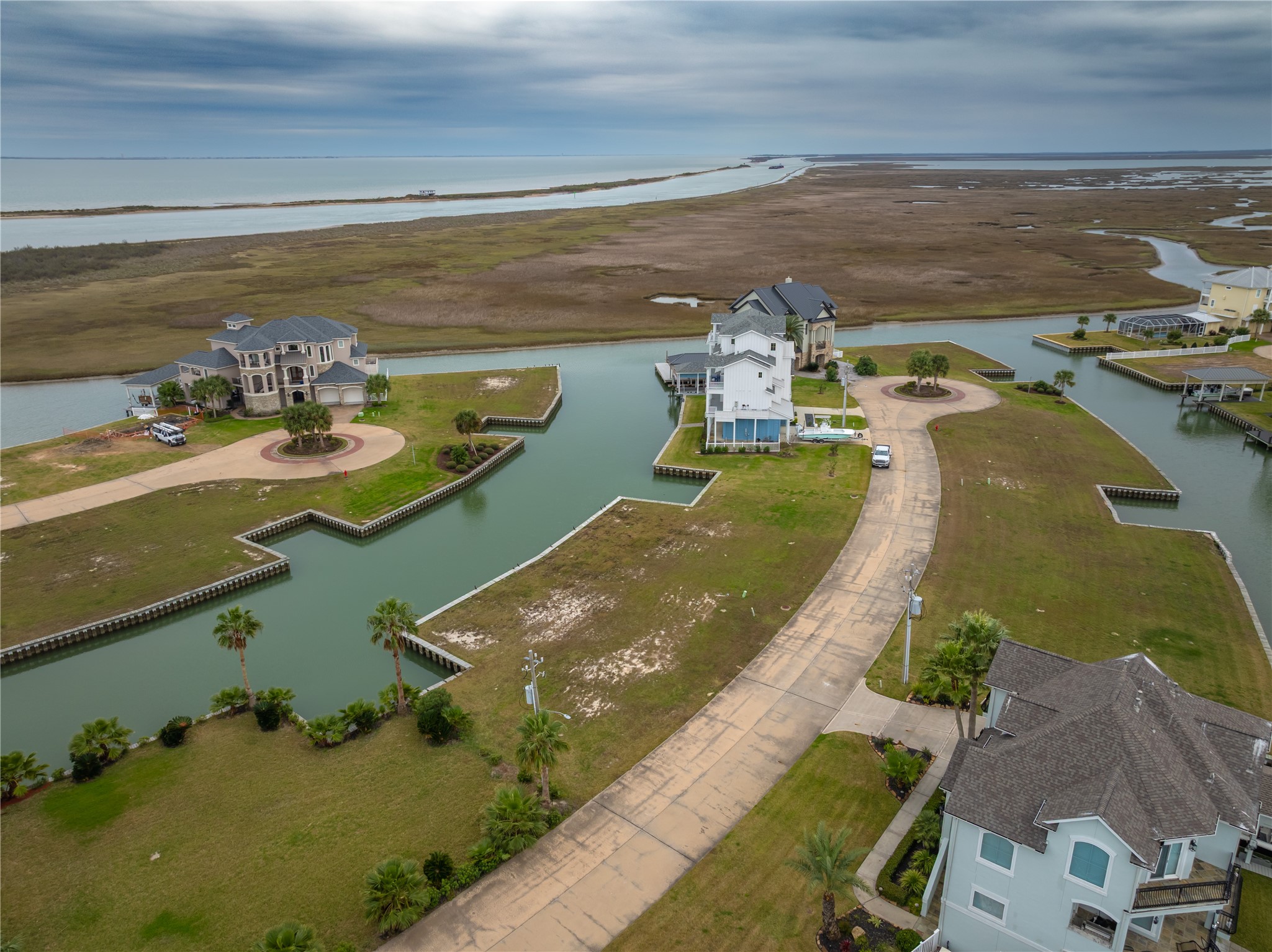 9 Half Moon Hitchcock, TX 77563 - Photo 30 of 39 an aerial view of a house with a ocean view