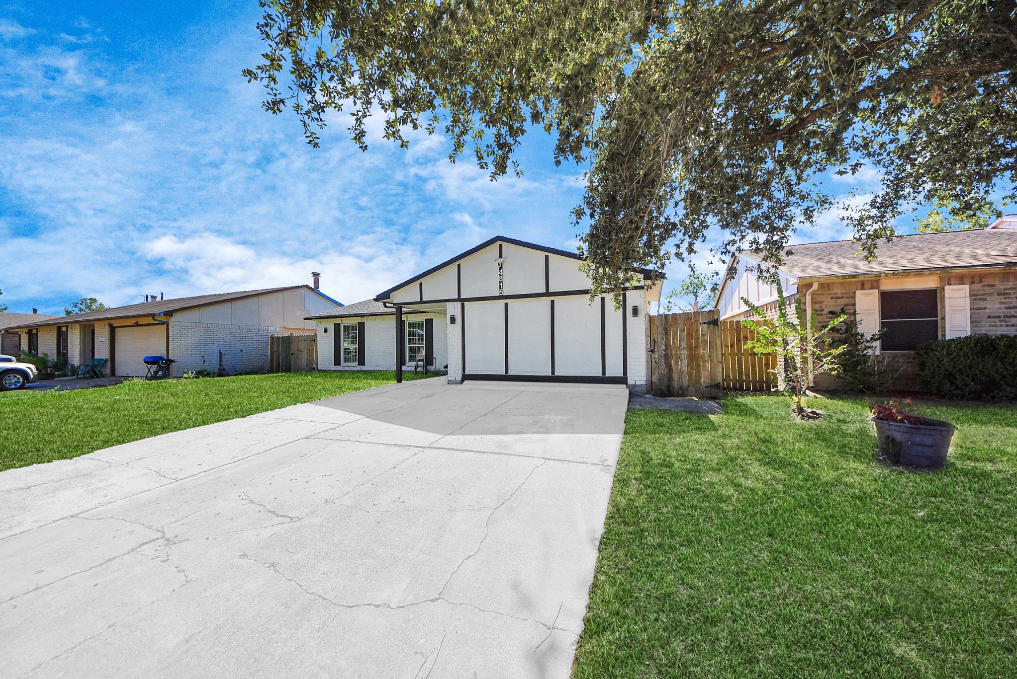 4815 Prairie Ridge Road Houston, TX 77053 - Photo 32 of 44 a view of outdoor space yard and house