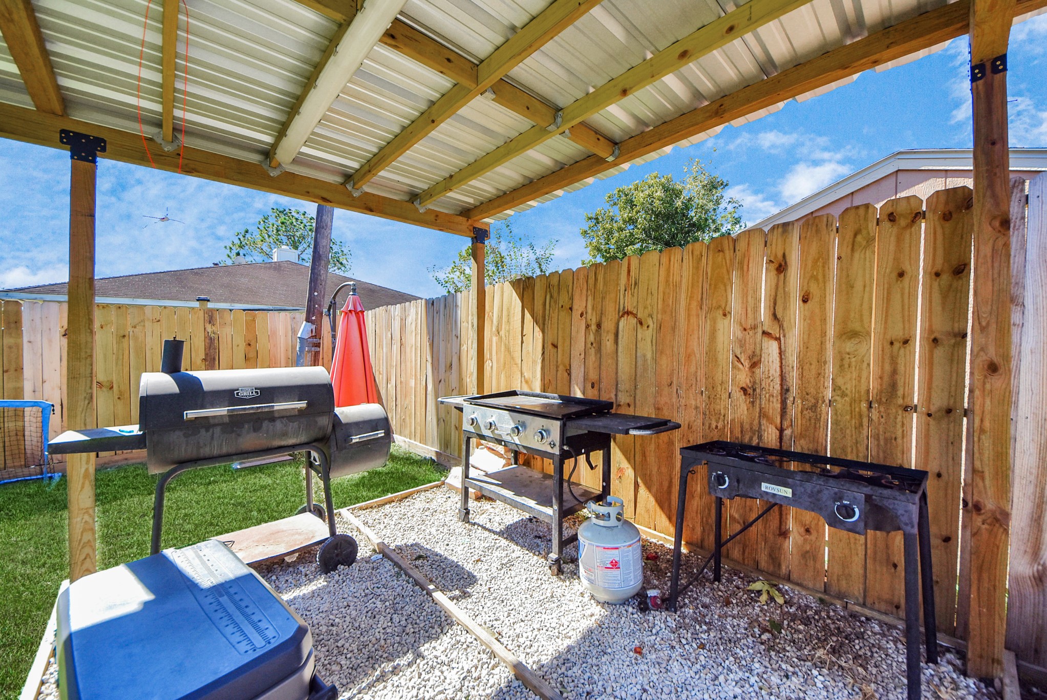 4815 Prairie Ridge Road Houston, TX 77053 - Photo 39 of 44 a garden view with a seating space