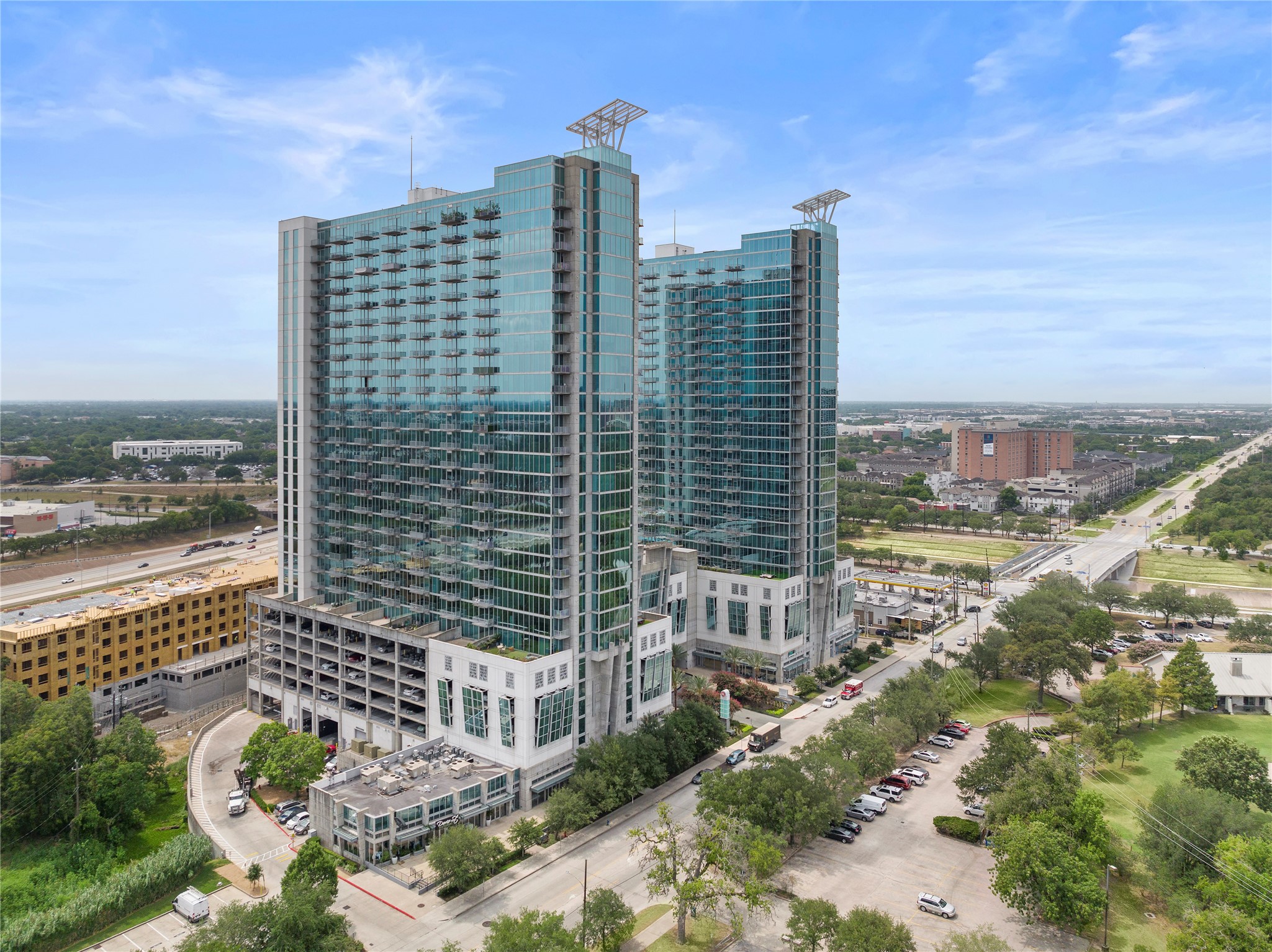5925 Almeda Road, Unit 12312 Houston, TX 77004 - Photo 4 of 19 a view of a city with tall buildings