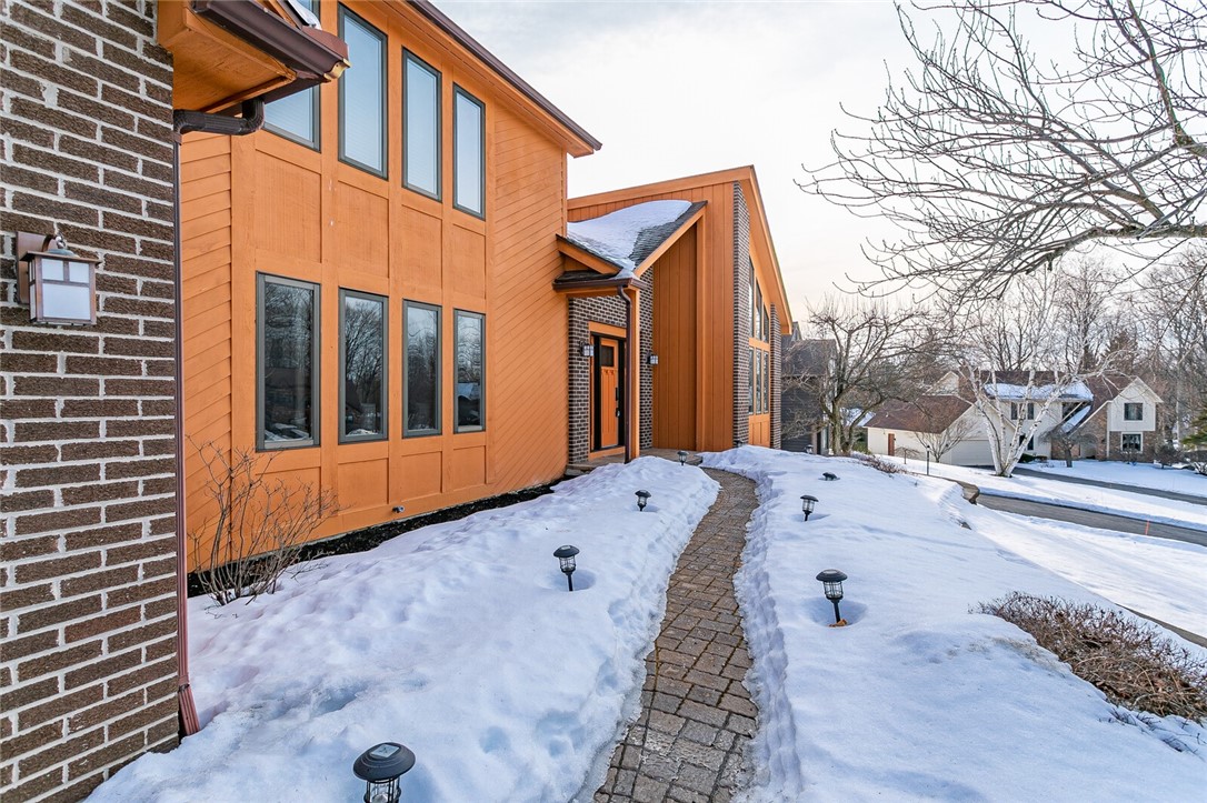 41 Split Rock Road Pittsford, NY 14534 - Photo 5 of 37