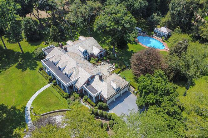 550 Chicken Valley Road Locust Valley, NY 11560 - Photo 19 of 20
