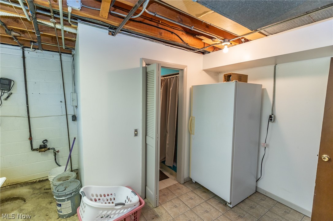 6418 Engle Road Brook Park, OH 44142 - Photo 29 of 35 Gallery Image 29