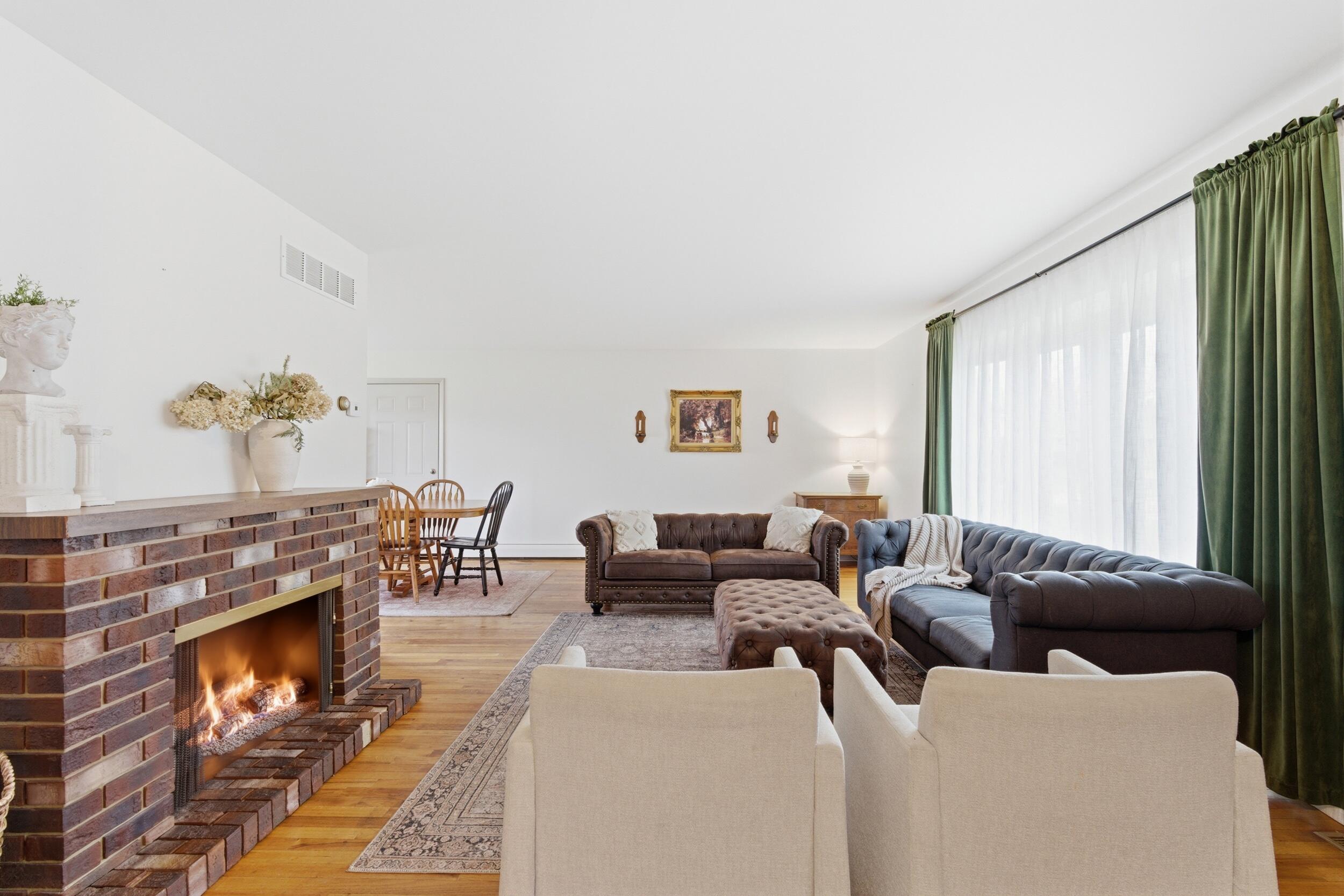 715 3rd Avenue Northwest De Motte, IN 46310 - Photo 3 of 27 2500x1668