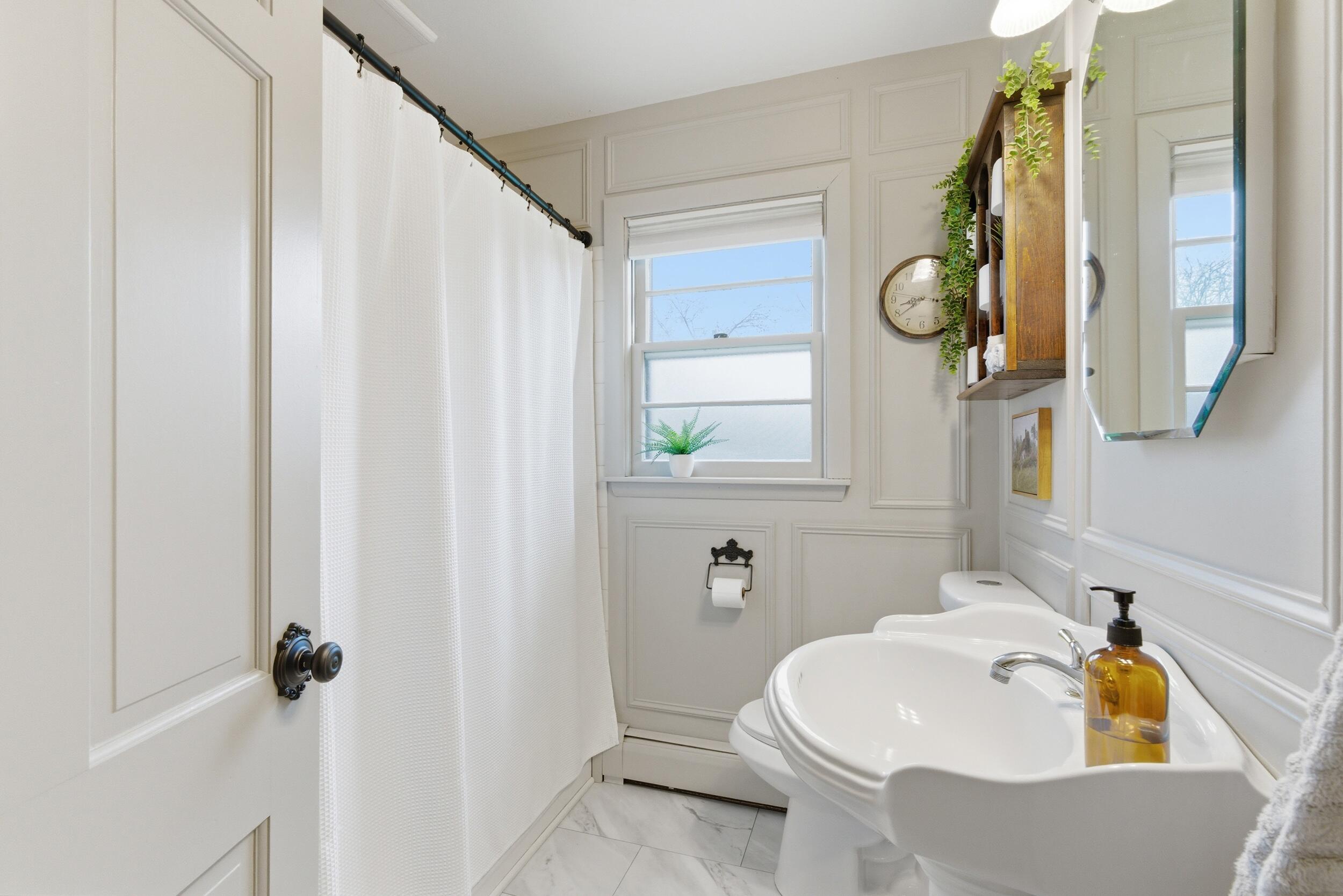 715 3rd Avenue Northwest De Motte, IN 46310 - Photo 8 of 27 2500x1668