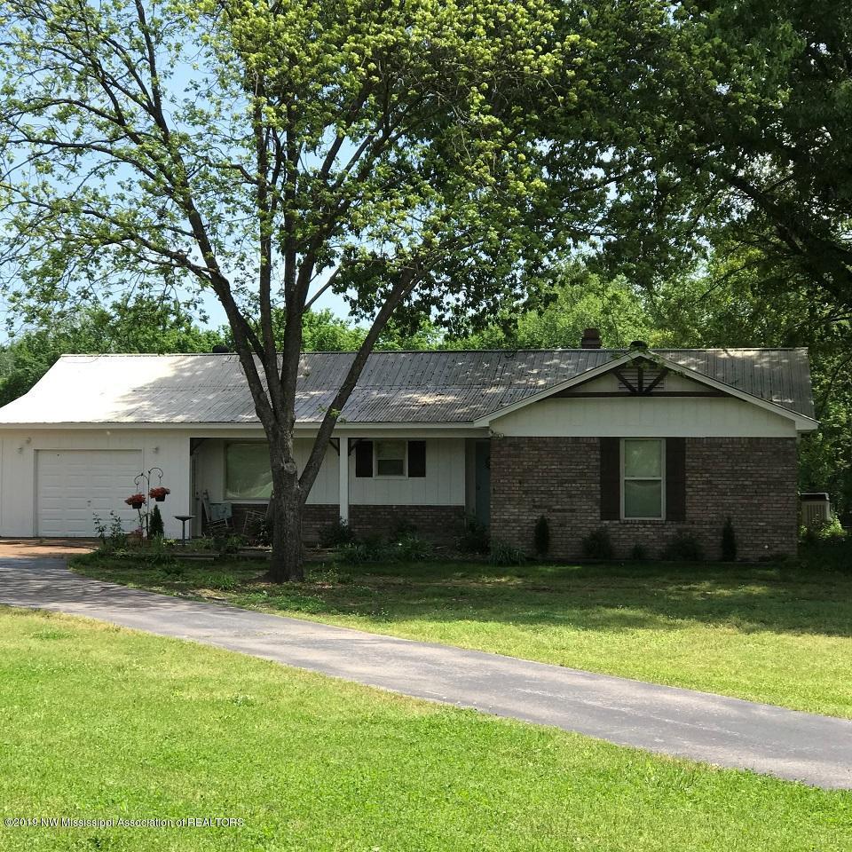1972 Baptist Road Nesbit, MS 38651 - Photo 1 of 16 Primary Photo