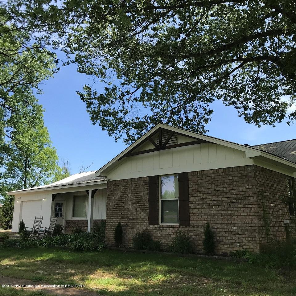 1972 Baptist Road Nesbit, MS 38651 - Photo 3 of 16 3