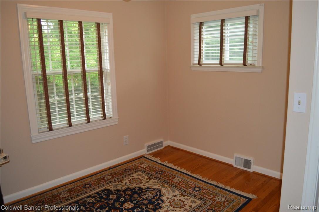 21 Beacon Hill Road Grosse Pointe, MI 48236 - Photo 55 of 93 DSC_0666.JPG