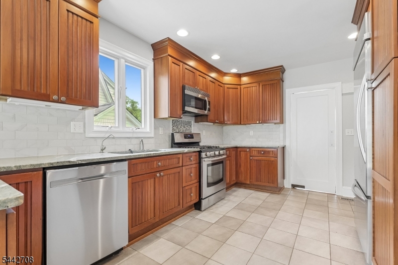 5 Pearl Street Summit, NJ 07901 - Photo 19 of 39