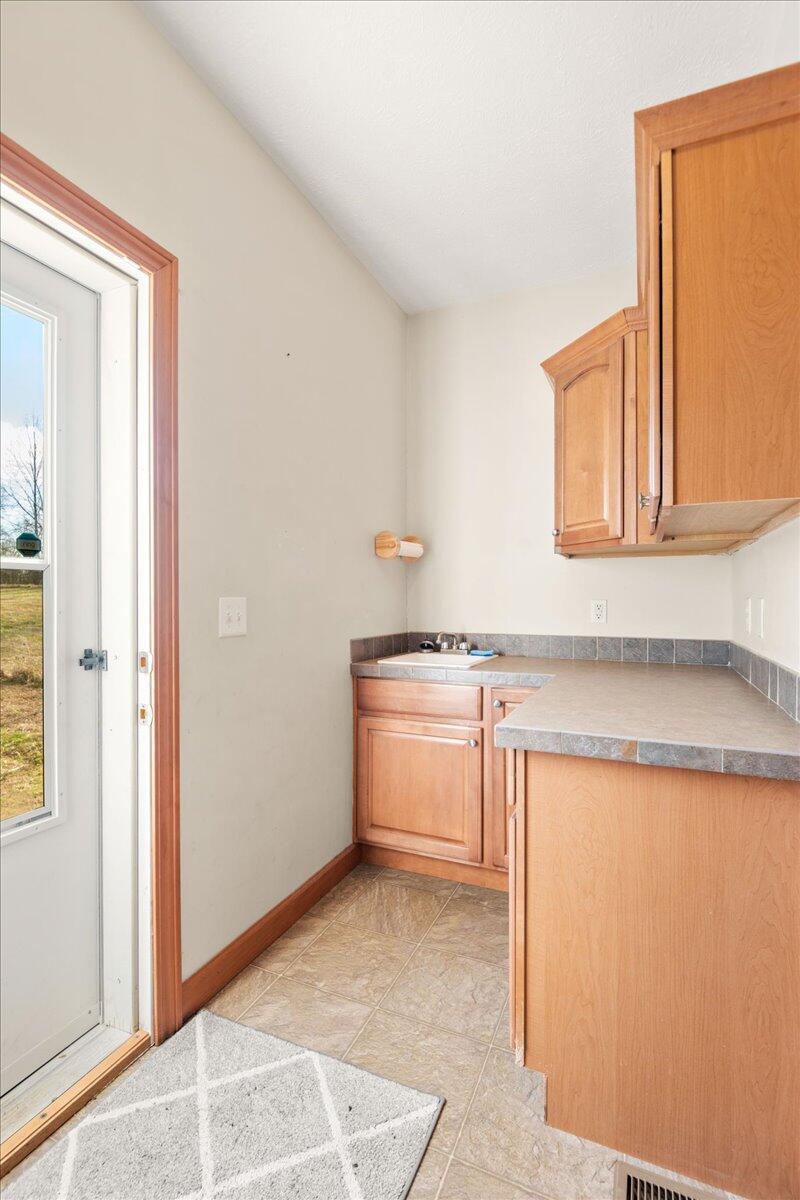 457 Leona Wyatt Road Corbin, KY 40701 - Photo 49 of 64 50-Laundry Room
