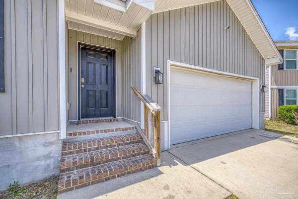 $315,000 | 5886 Blackhorse Circle, Pensacola, FL 32526