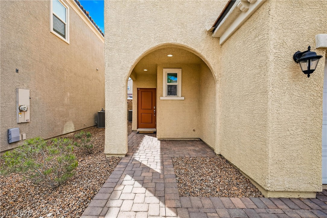 9839 Poplar Point Court Las Vegas, NV 89178 - Photo 4 of 33
