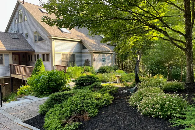 $3,500,000 | 93 Governors Point Road, Harpswell, ME 04079