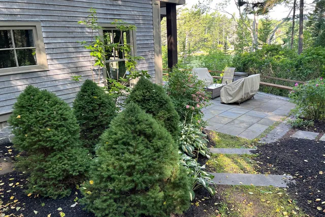 $3,500,000 | 93 Governors Point Road, Harpswell, ME 04079