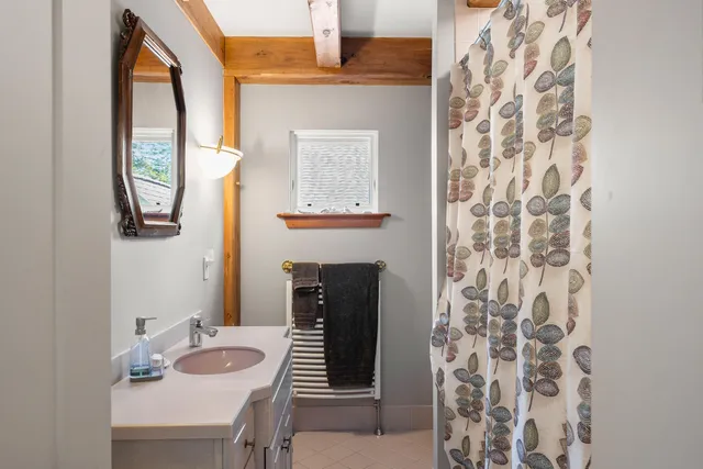 $3,500,000 | 93 Governors Point Road, Harpswell, ME 04079