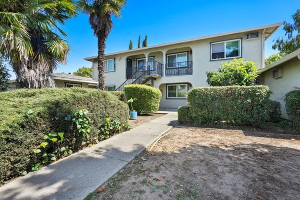 $1,800,000 | 88 West 9th Street, Gilroy, CA 95020