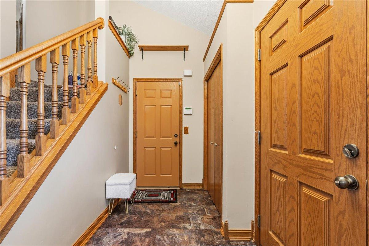 12125 Aztec Street Northwest Coon Rapids, MN 55433 - Photo 16 of 35