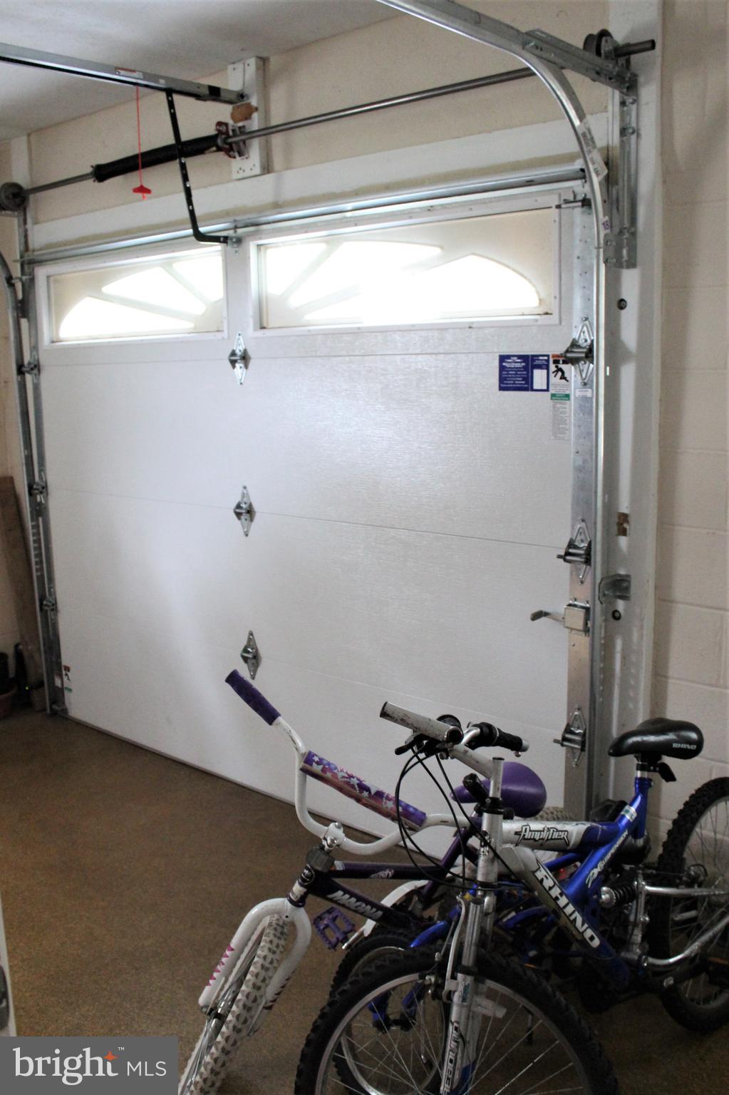 207 West Newport Road Lititz, PA 17543 - Photo 40 of 61 Garage