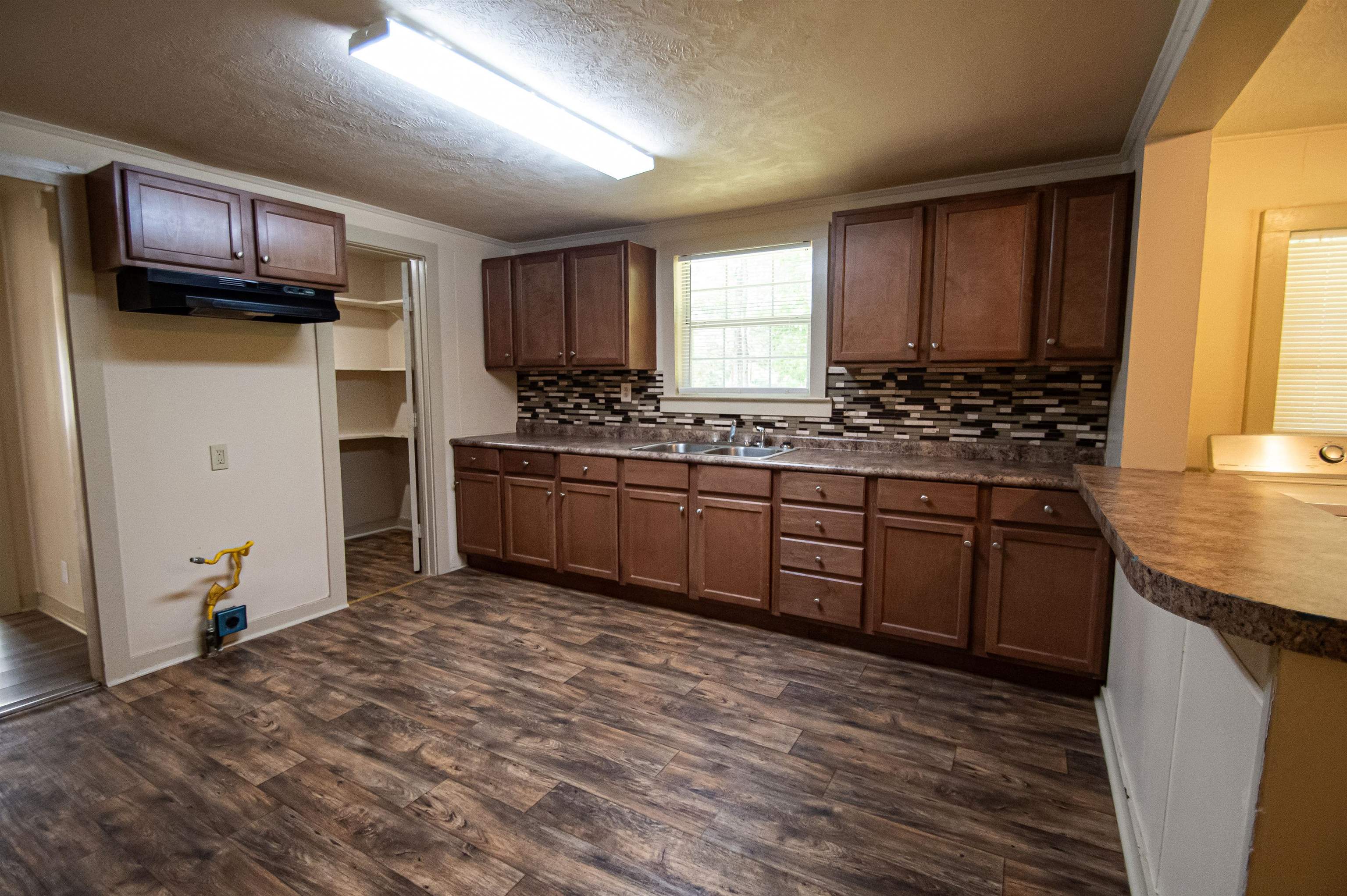 910 Bonner Street Silsbee, TX 77656 - Photo 6 of 14