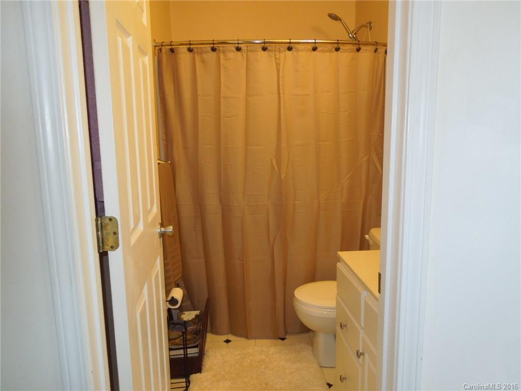 819 Clearbrook Road Matthews, NC 28105 - Photo 15 of 24 Gallery Image 15