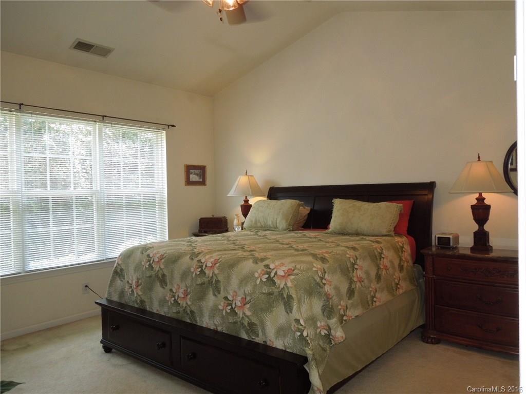 819 Clearbrook Road Matthews, NC 28105 - Photo 10 of 24 Gallery Image 10
