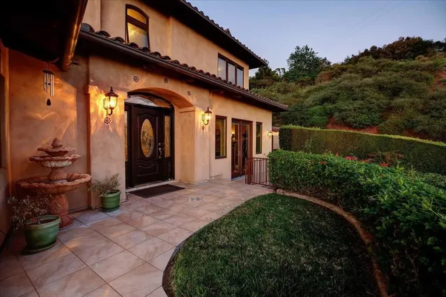 $2,999,000 | 202 East Mountain Drive, Montecito, CA 93108