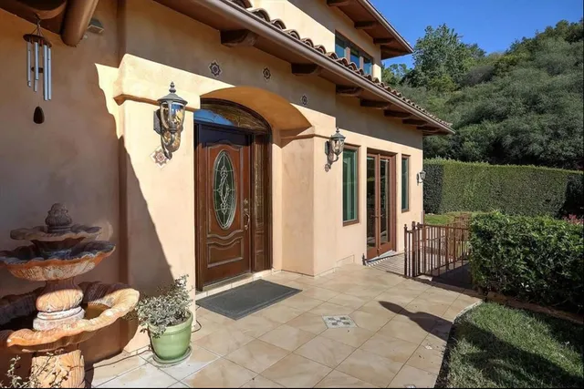 $2,999,000 | 202 East Mountain Drive, Montecito, CA 93108
