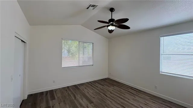 $2,050 | 5042 Vista Loma Way, North Las Vegas, NV 89031