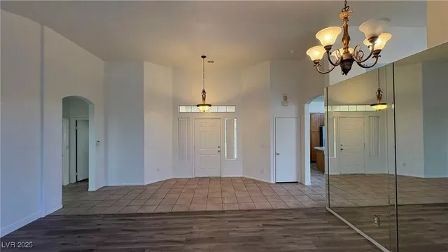 $2,050 | 5042 Vista Loma Way, North Las Vegas, NV 89031