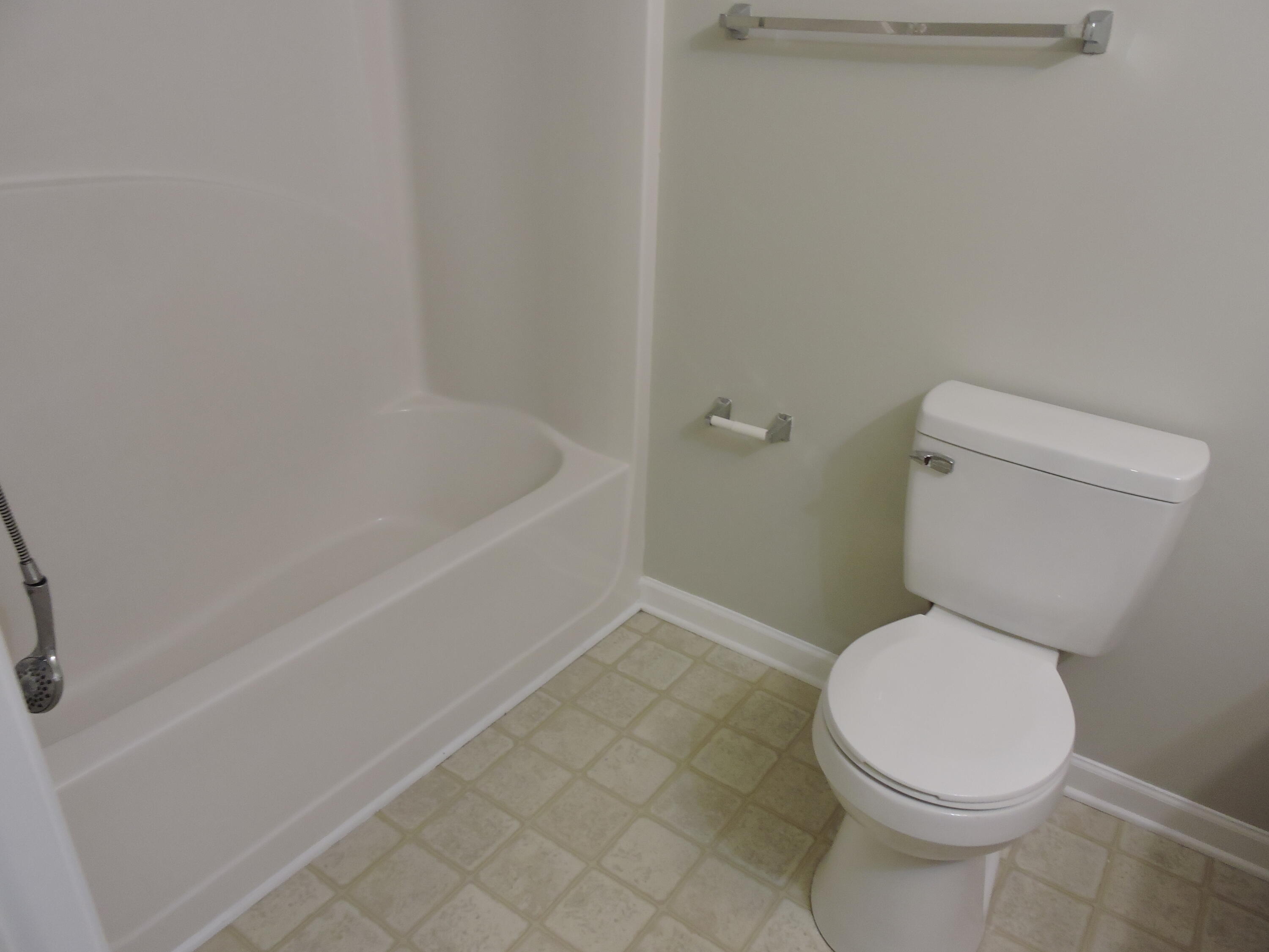 132 Swaying Pine Court Crestview, FL 32539 - Photo 11 of 18 DSCN5537