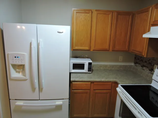 $1,425 | 132 Swaying Pine Court, Crestview, FL 32539