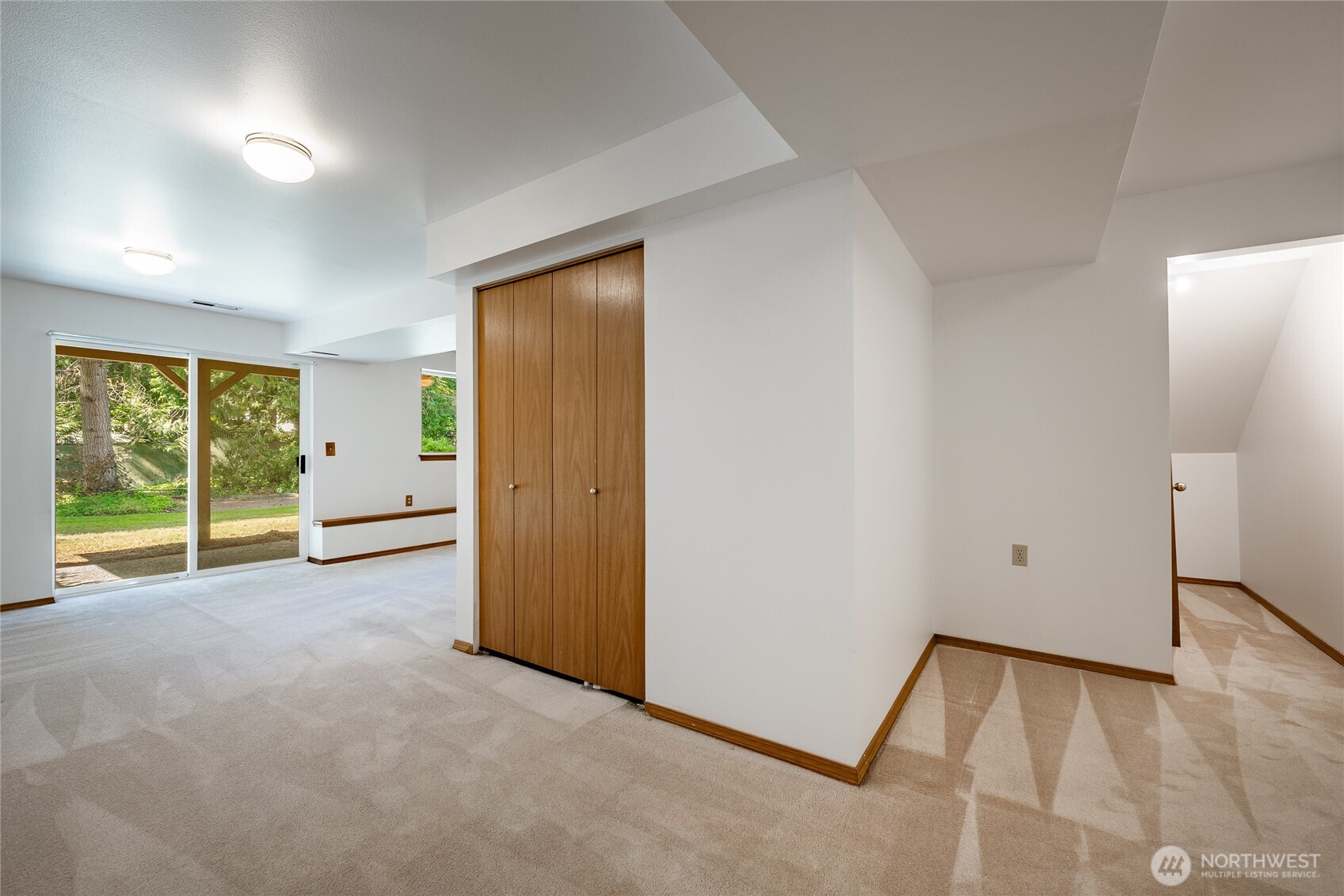 2104 Birch Circle Bellingham, WA 98229 - Photo 26 of 40 an empty room with windows and closet