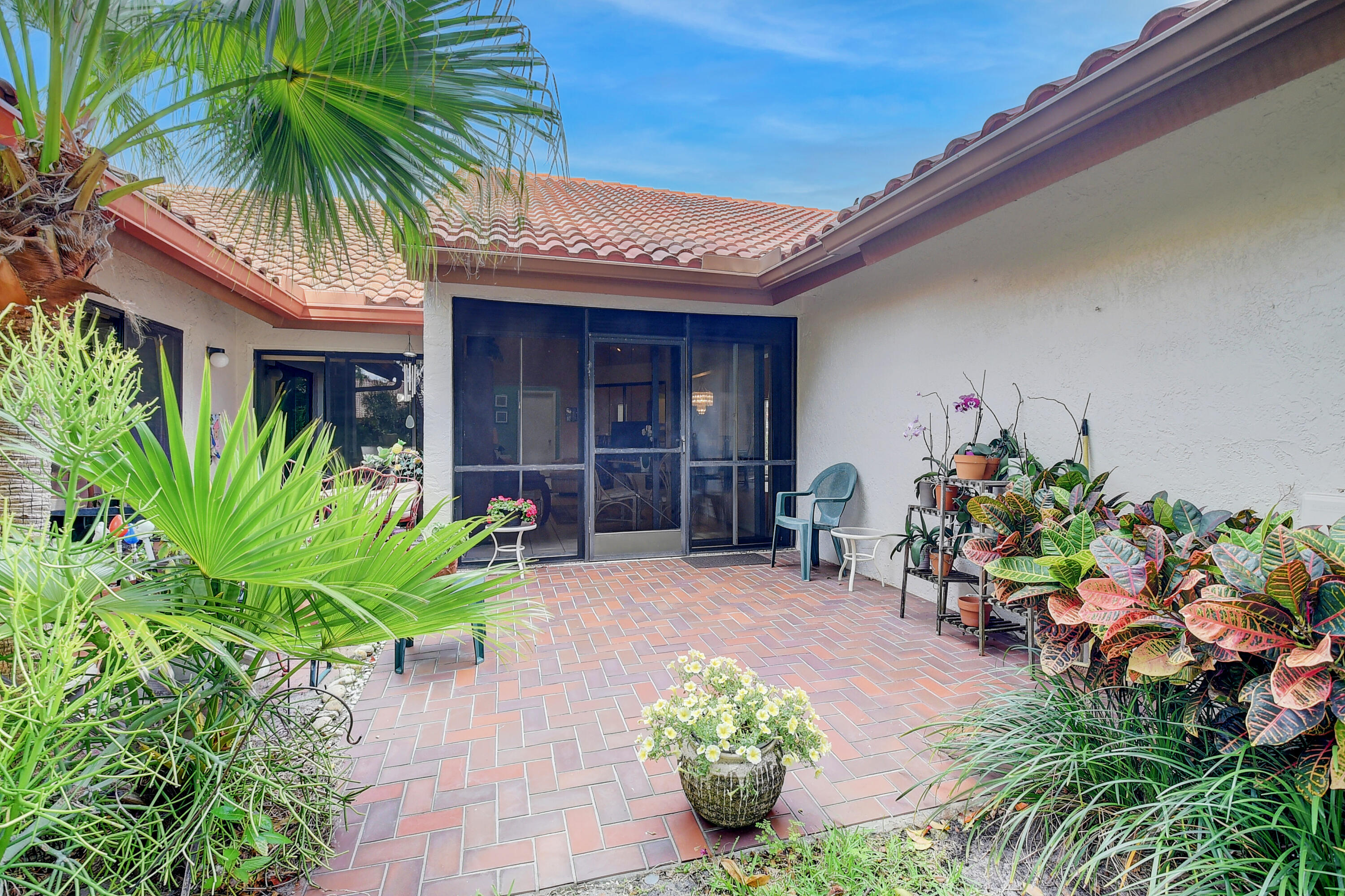 23253 Water Circle Boca Raton, FL 33486 - Photo 12 of 32 Patio