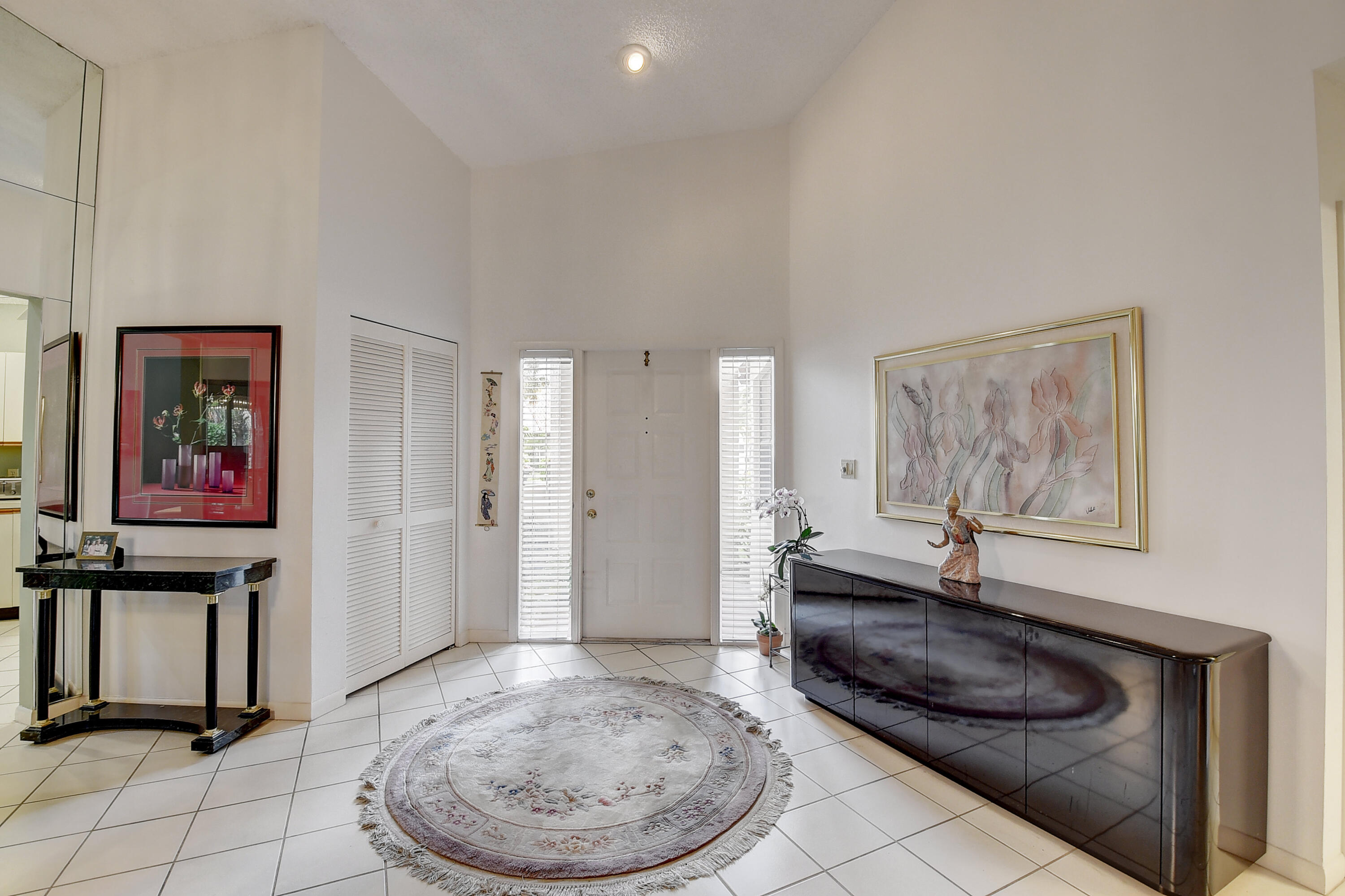 23253 Water Circle Boca Raton, FL 33486 - Photo 4 of 32 Foyer