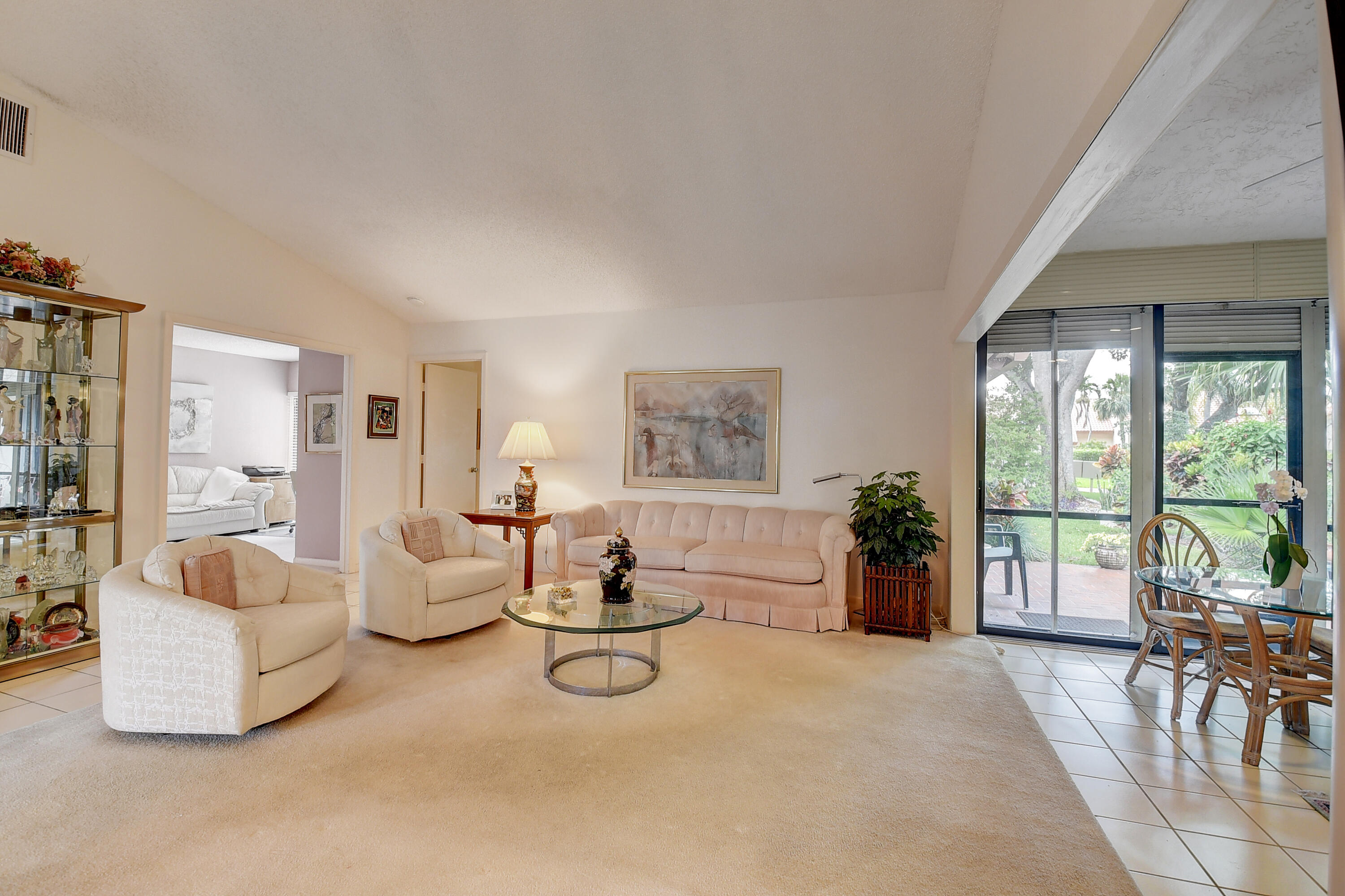 23253 Water Circle Boca Raton, FL 33486 - Photo 5 of 32 Great Room