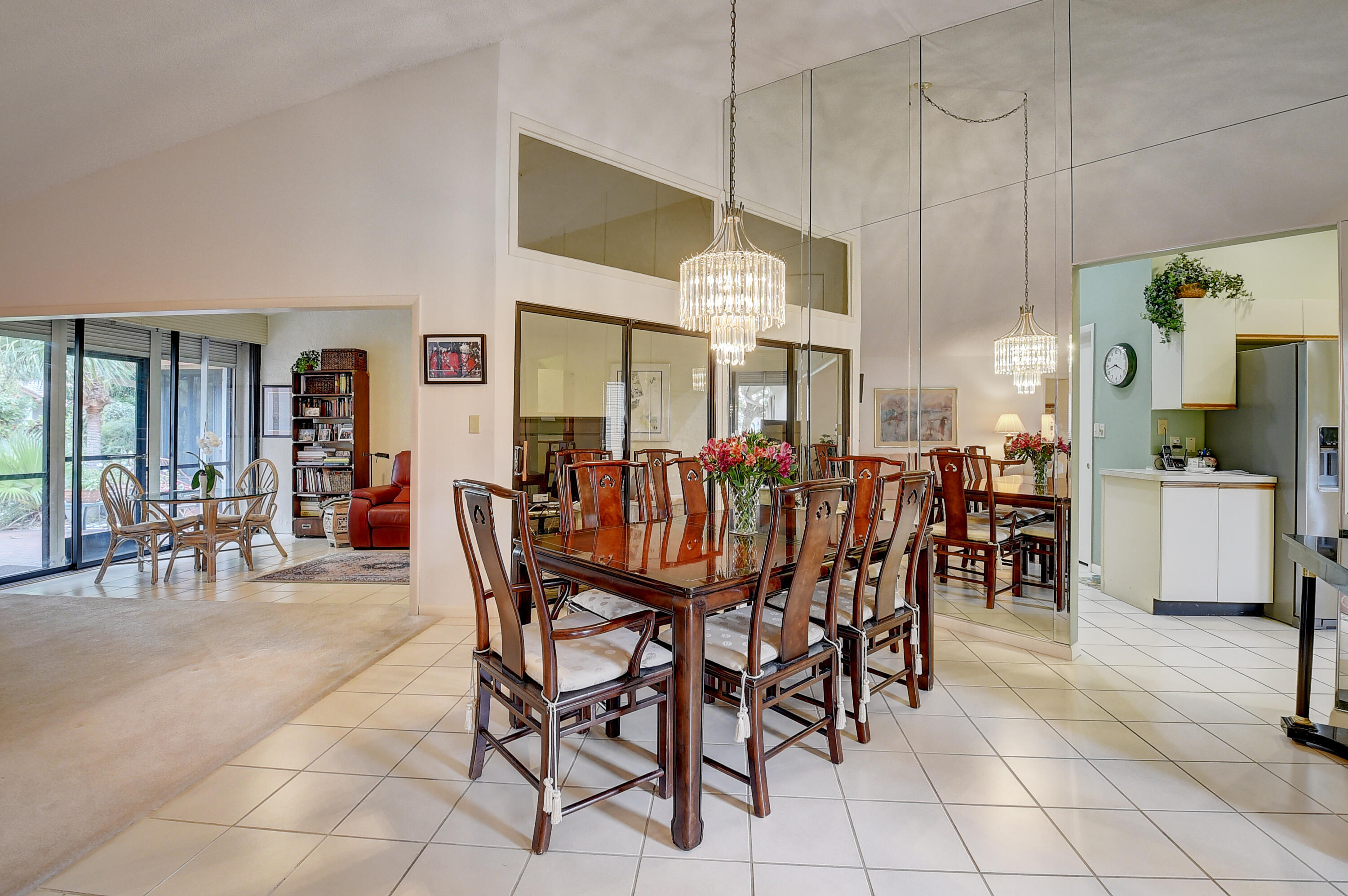 23253 Water Circle Boca Raton, FL 33486 - Photo 6 of 32 Dining Area