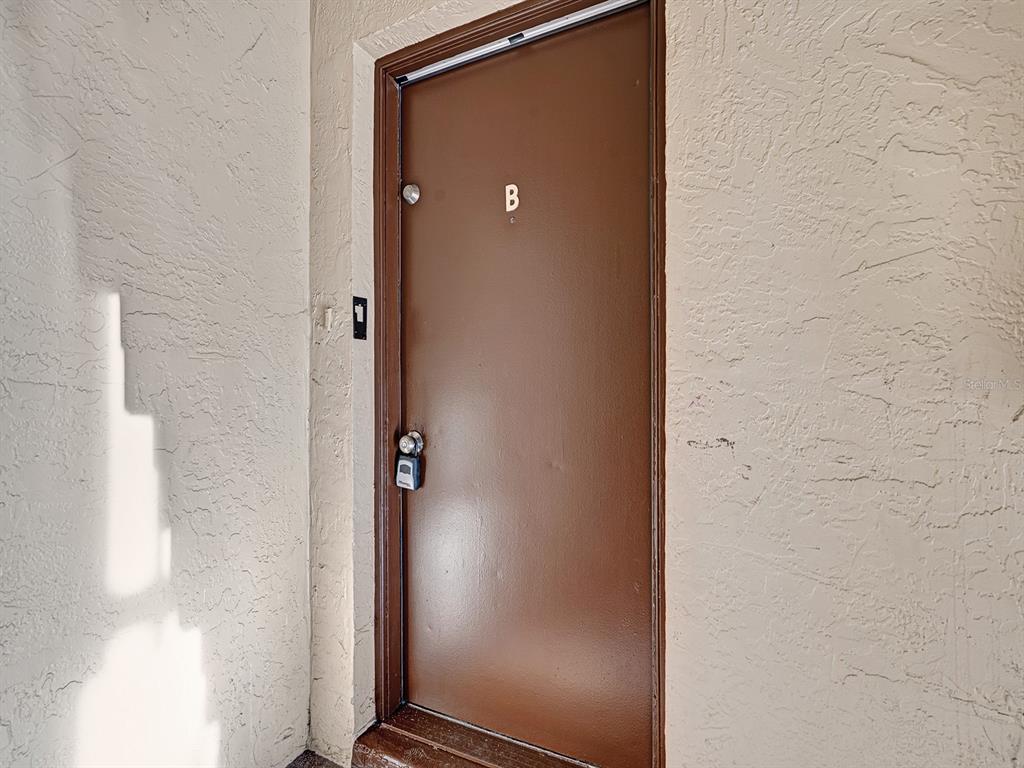 625 North Keene Road, Unit B Clearwater, FL 33755 - Photo 2 of 22