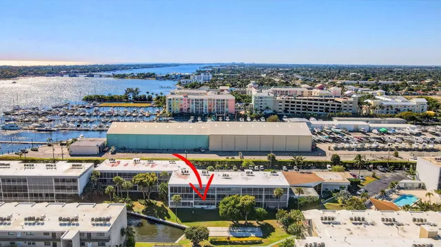 $150,000 | 200 Waterway Drive South, Unit 104, Lantana, FL 33462