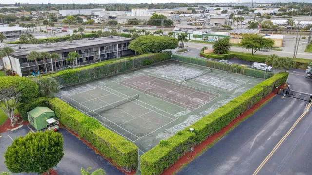 $150,000 | 200 Waterway Drive South, Unit 104, Lantana, FL 33462